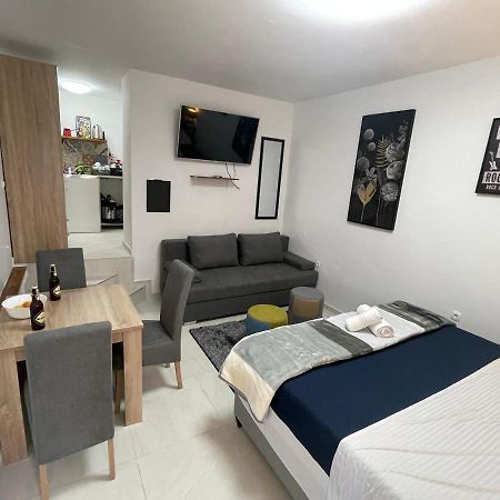 Old Town Bridge Apartment زادار المظهر الخارجي الصورة